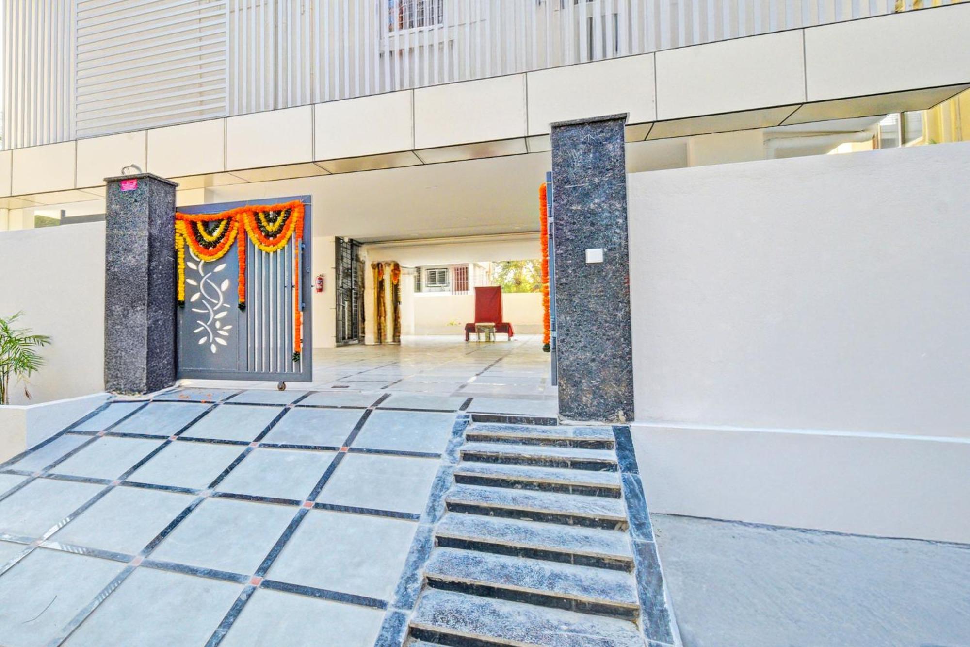Super Townhouse Oak Suchitra Kompally Road Formerly Sun Moon Hotels Trimulgherry Ngoại thất bức ảnh